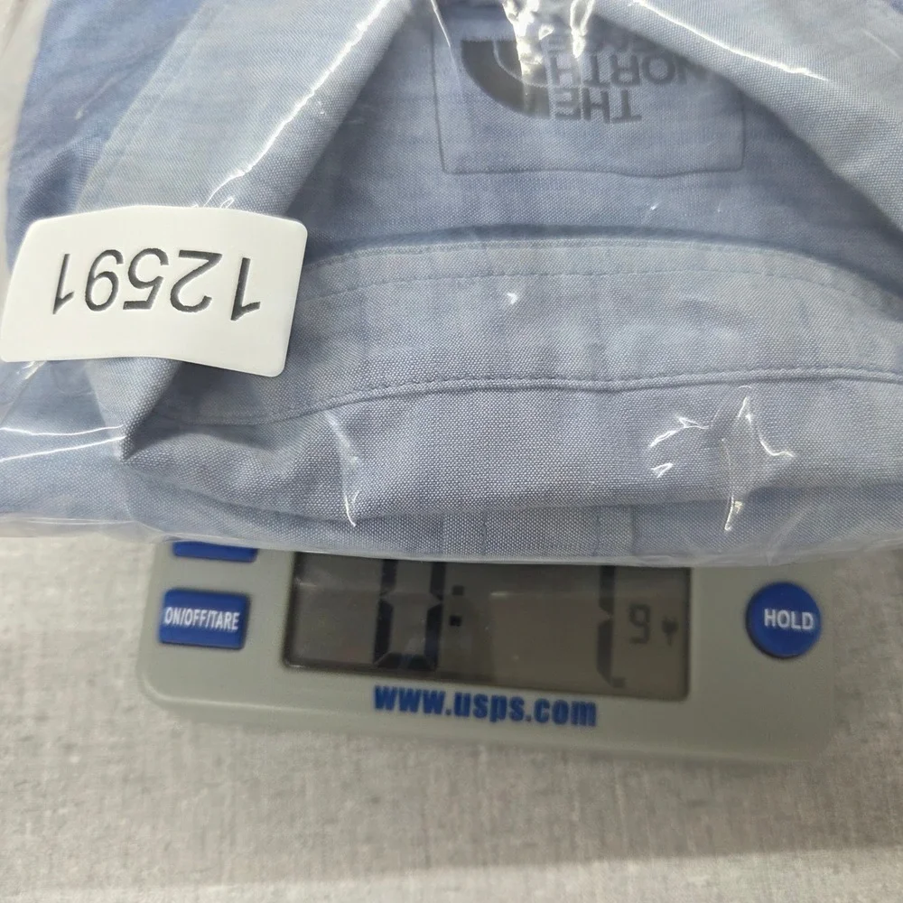 The North Face Button Down Shirt Men Small Blue Colorblock Short Sleeve Chambray